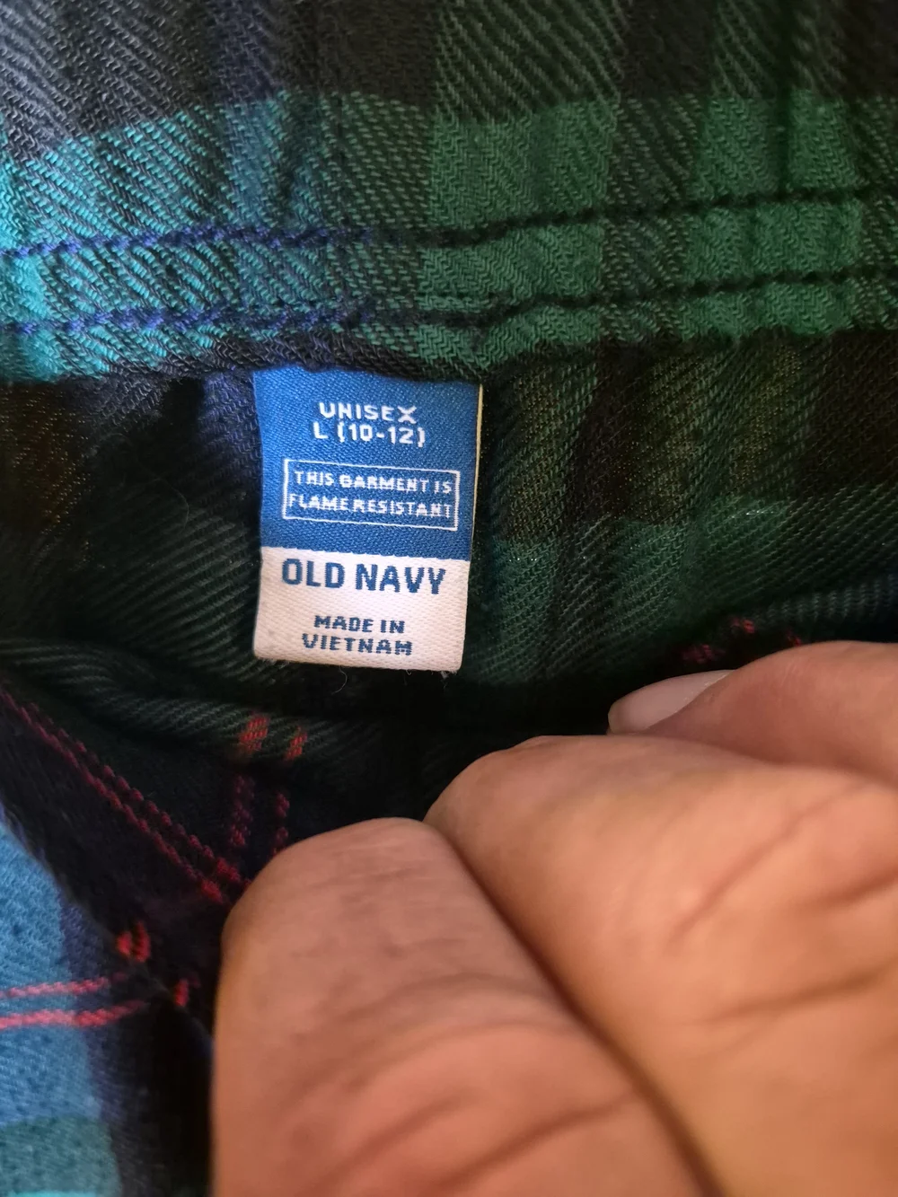 Old Navy Green and Navy Plaid Jogger Pants Bin 49
